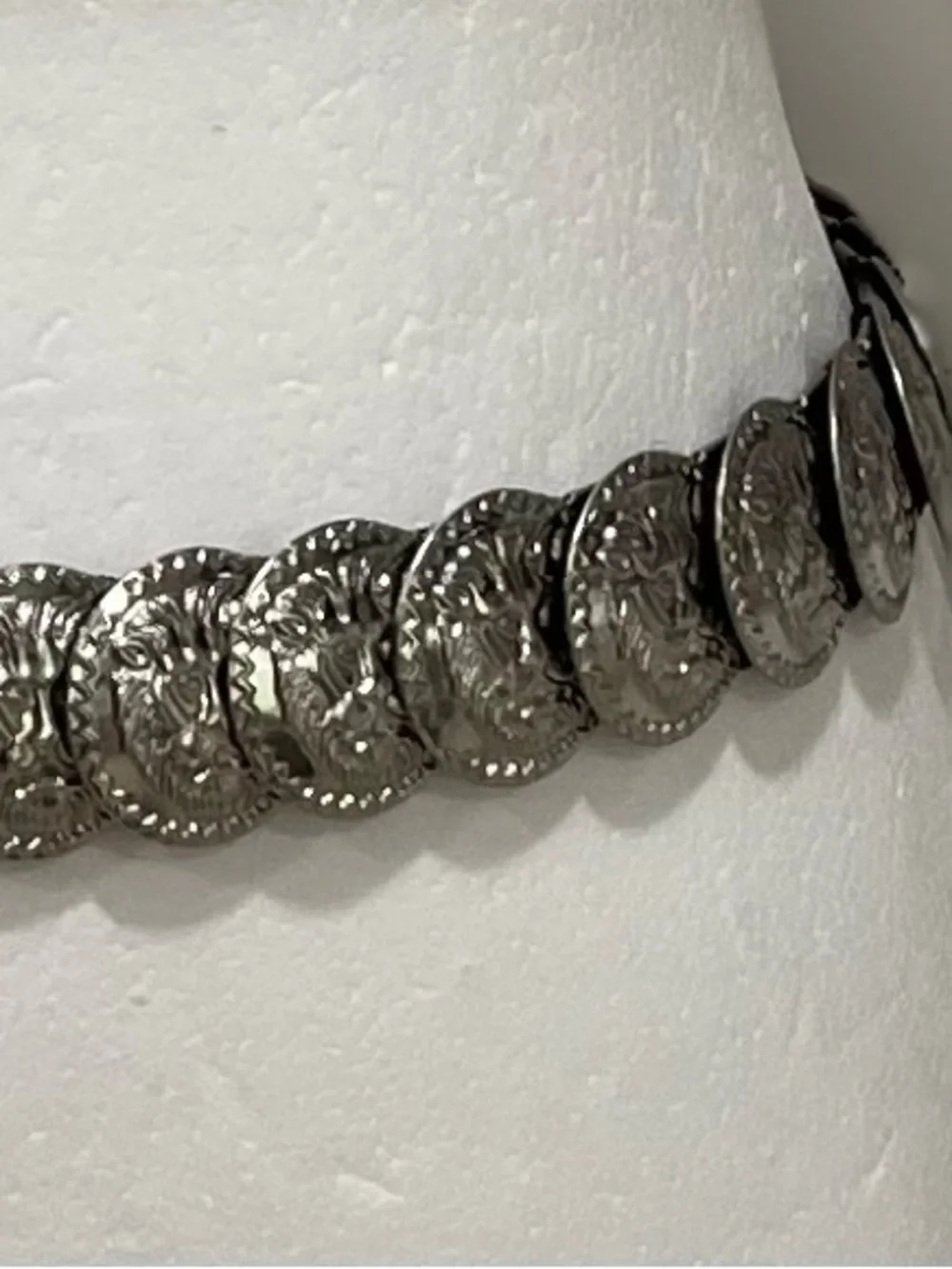 Vintage Silver Tone Coin Disc Medallion Stretch Belt Boho Festival Western Lion